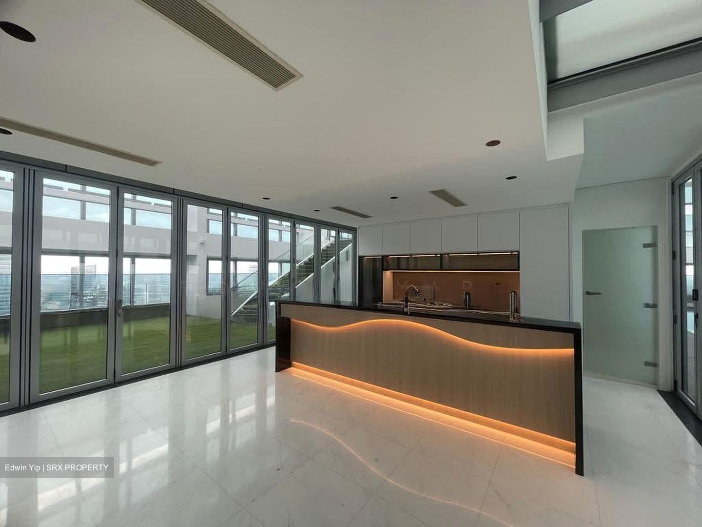 Marina Bay Residences (D1), Condominium #629378351